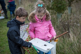 Children pond dipping, credit Matthew Roberts